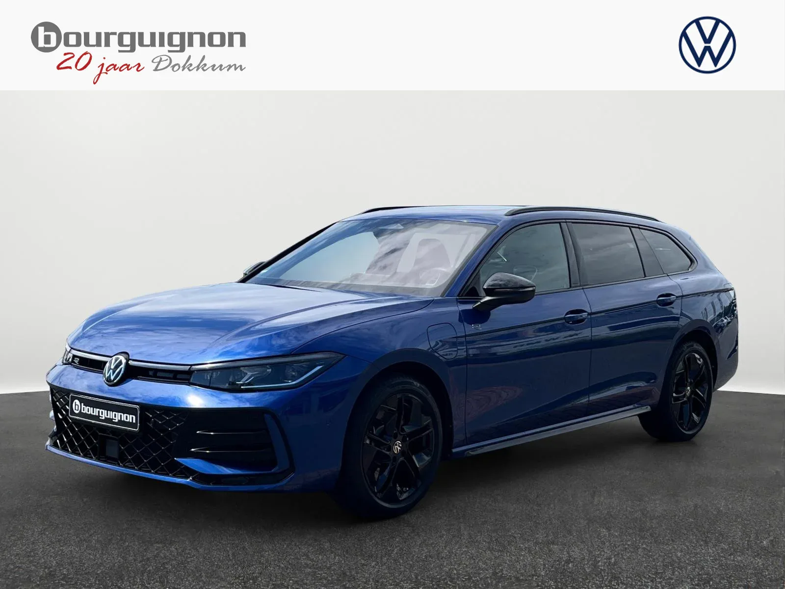 Volkswagen Passat (2025) — foto 1