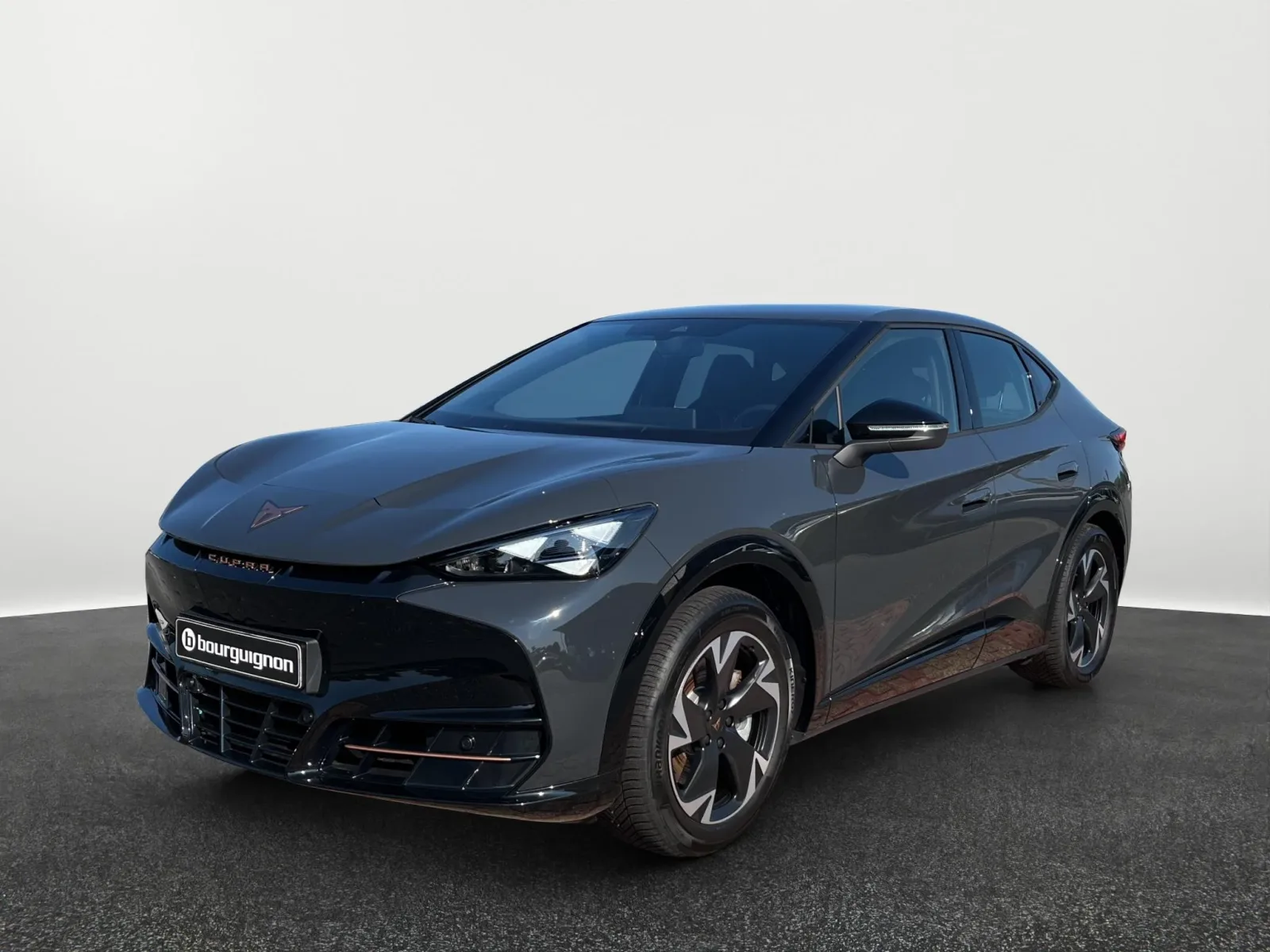 CUPRA Tavascan (2025) — foto 1