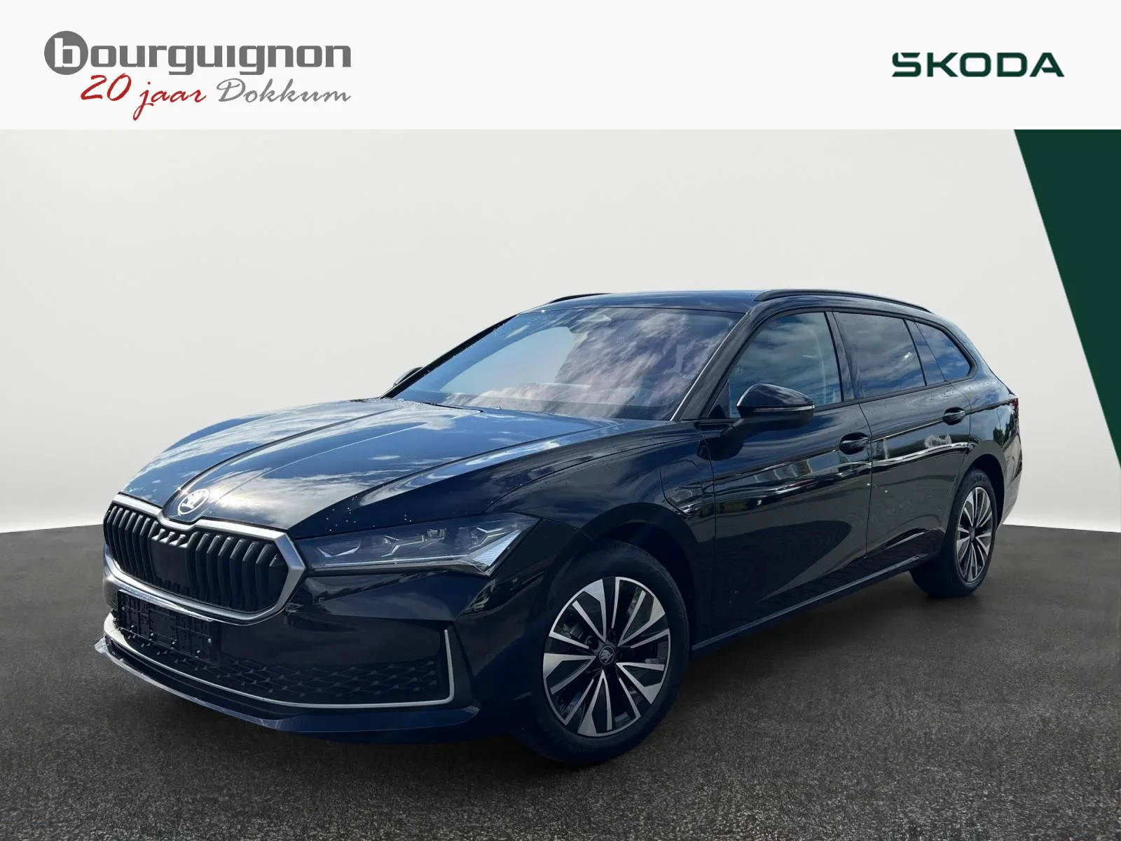 Škoda Superb (2025) — foto 1