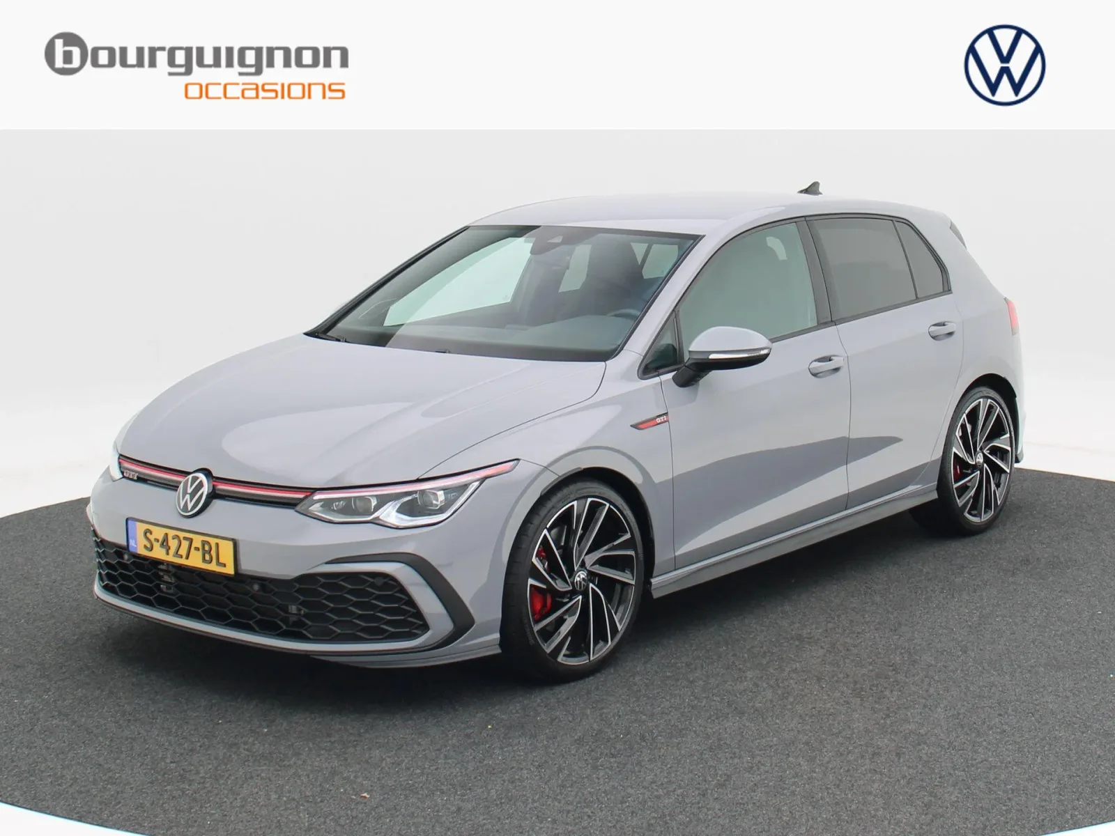 Volkswagen Golf (2022) — foto 1