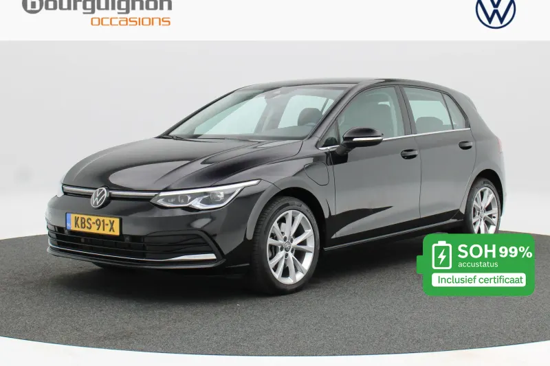 Volkswagen Golf (2023)