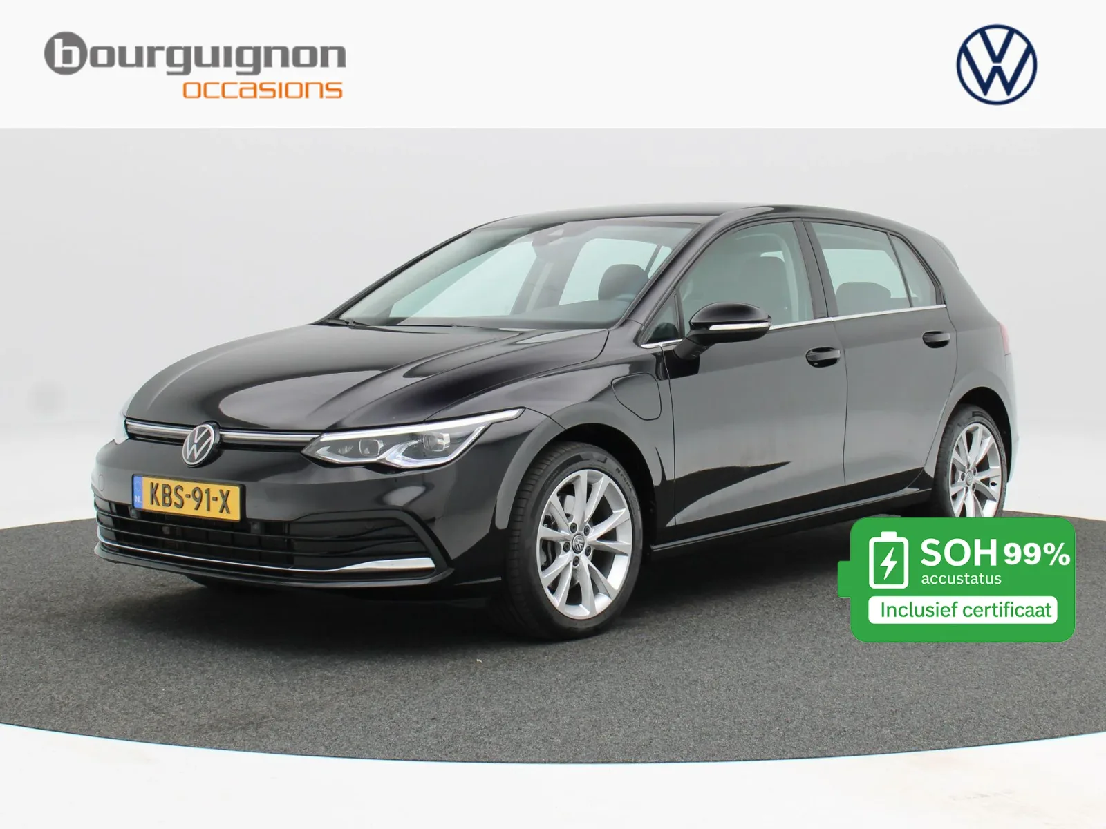 Volkswagen Golf (2023) — foto 1