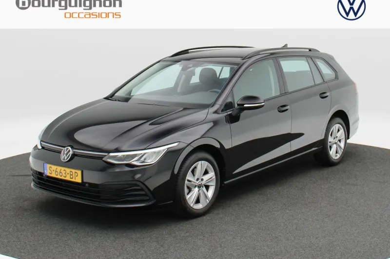 Volkswagen Golf (2023)