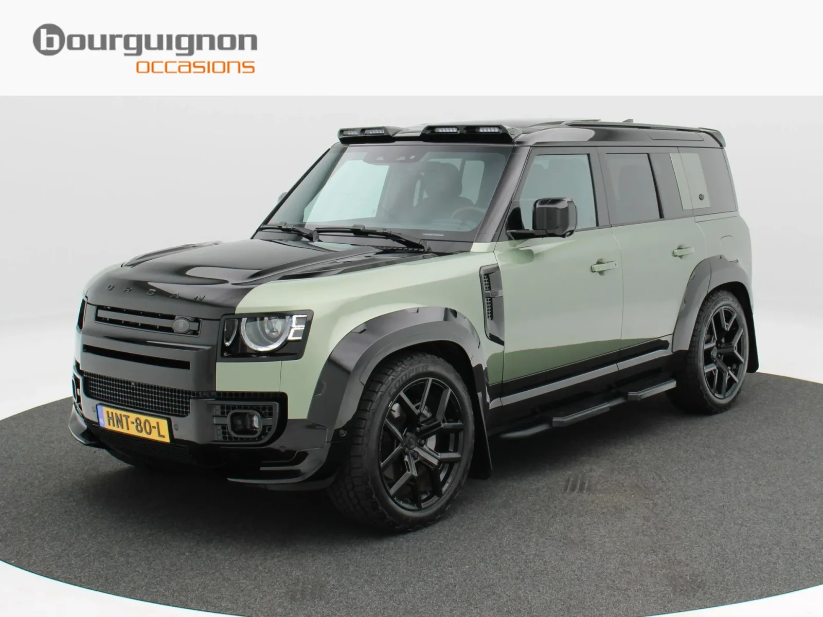 Land Rover Defender (2024) — foto 1