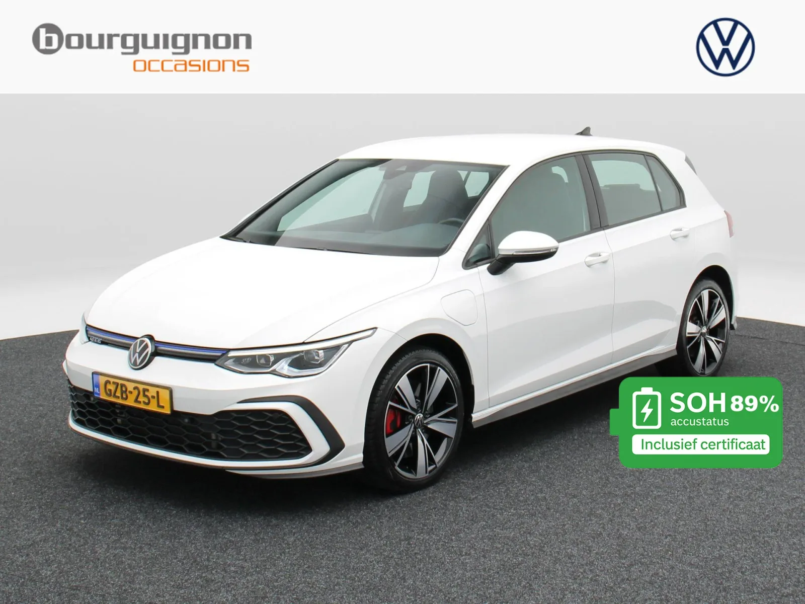 Volkswagen Golf (2021) — foto 1