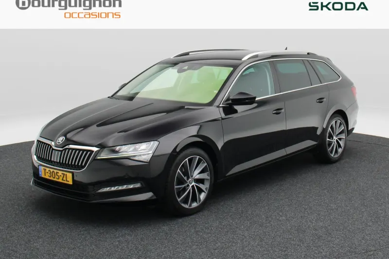Škoda Superb (2023)