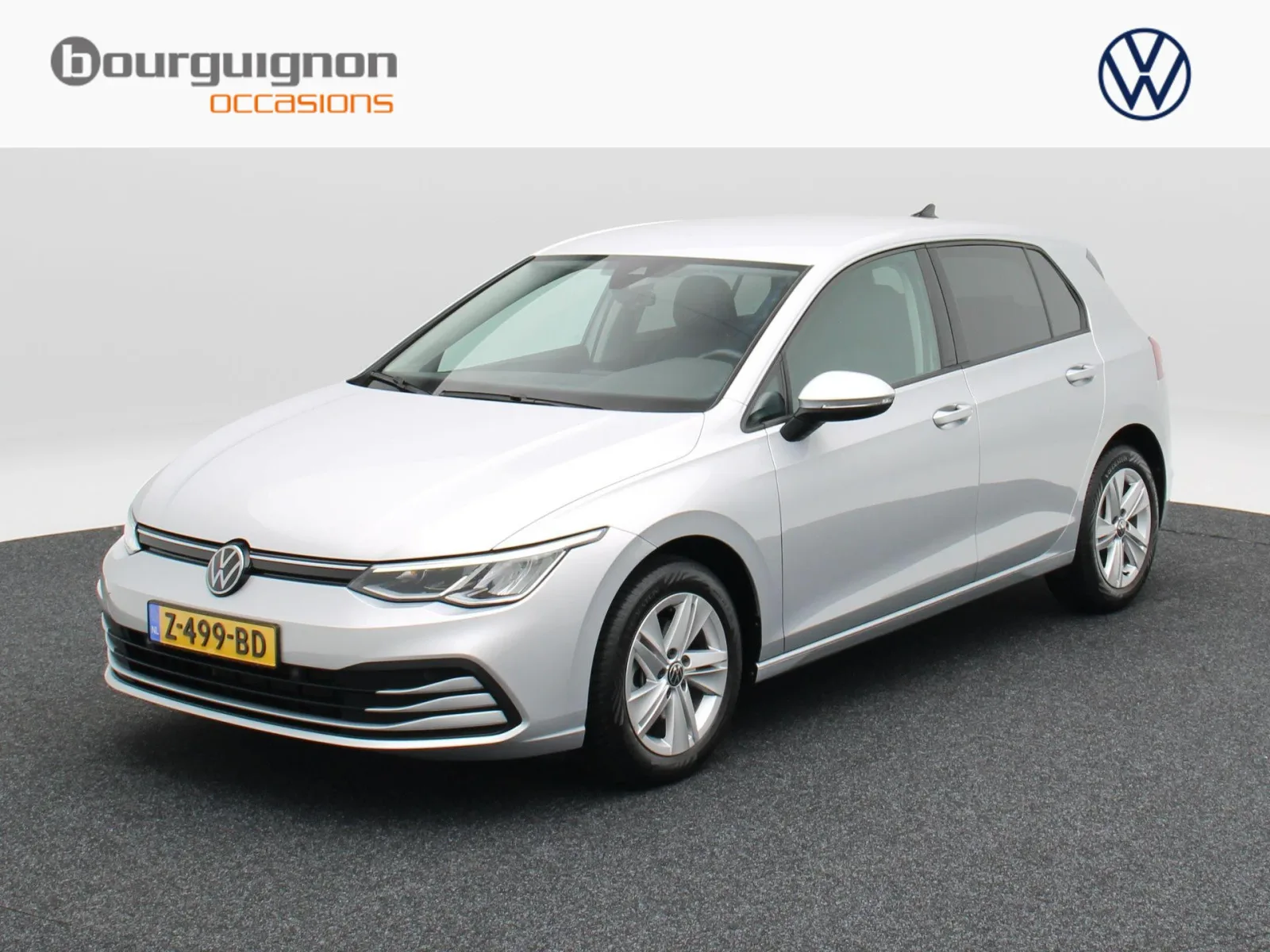 Volkswagen Golf (2024) — foto 1