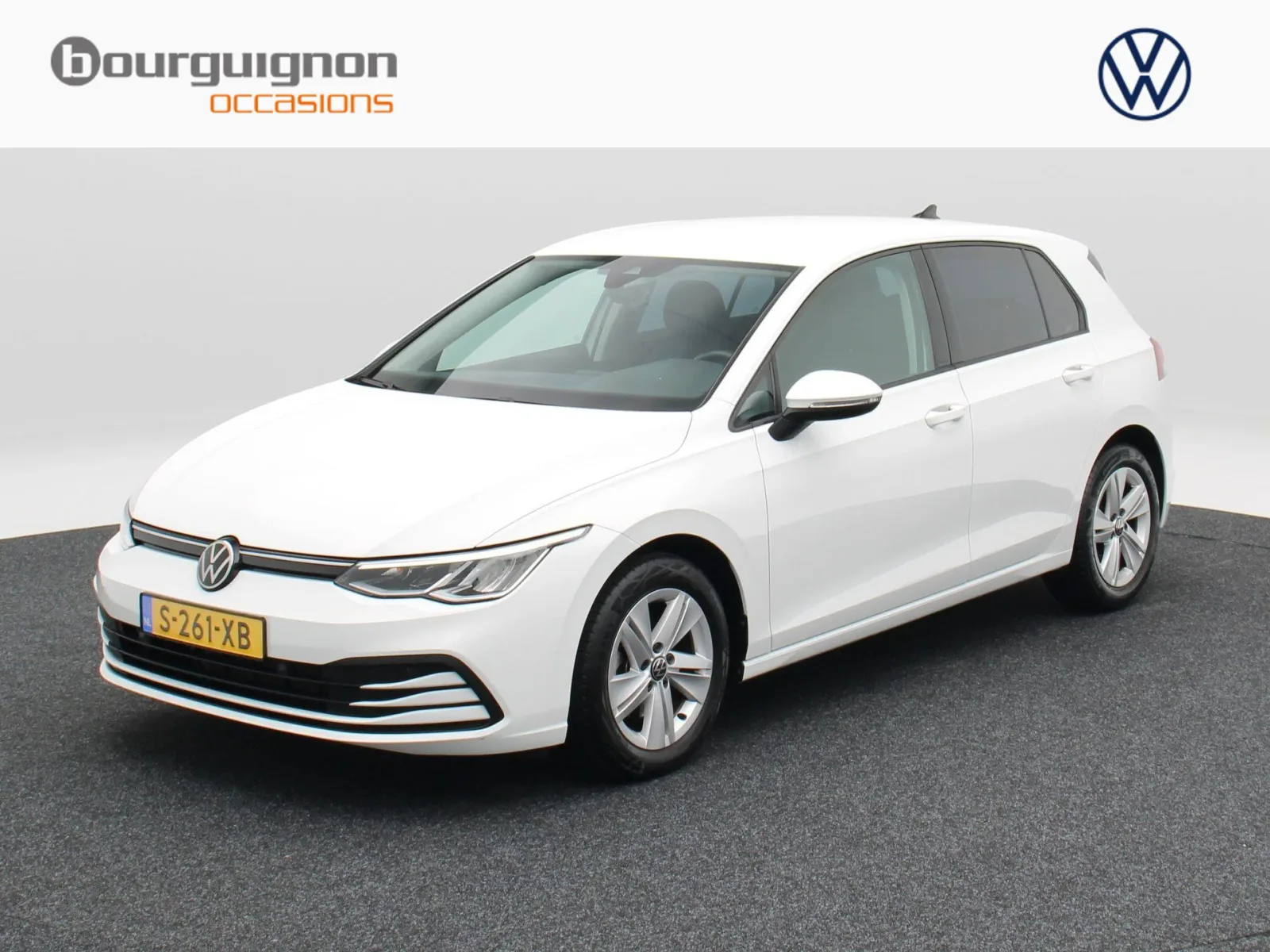 Volkswagen Golf (2023) — foto 1