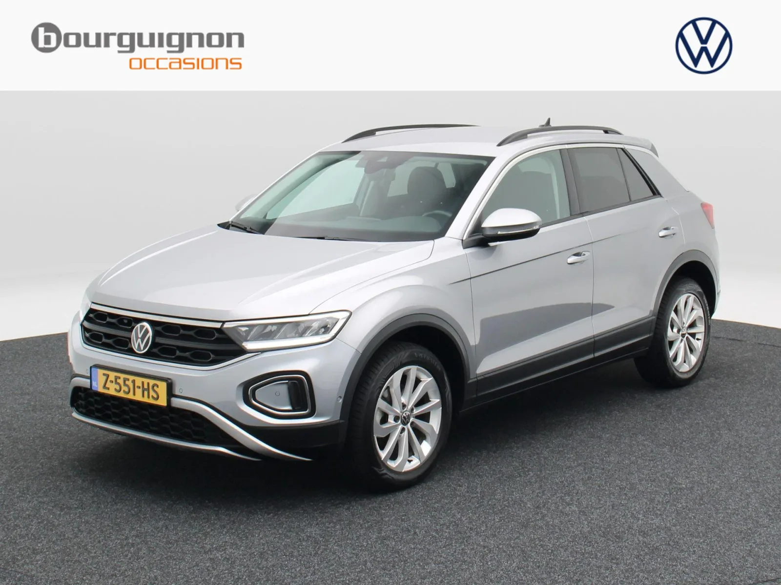 Volkswagen T-Roc (2024) — foto 1