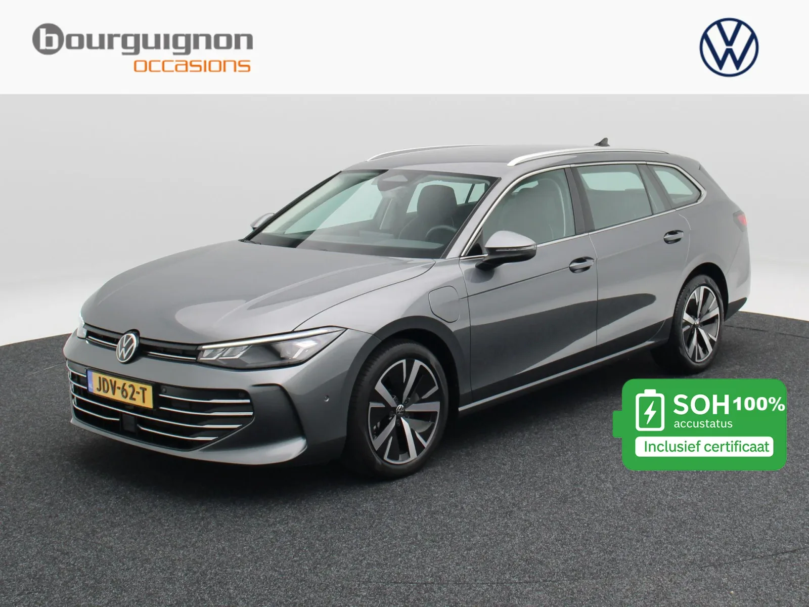 Volkswagen Passat (2025) — foto 1