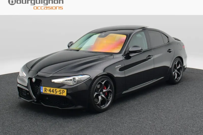 Alfa Romeo Giulia (2017)