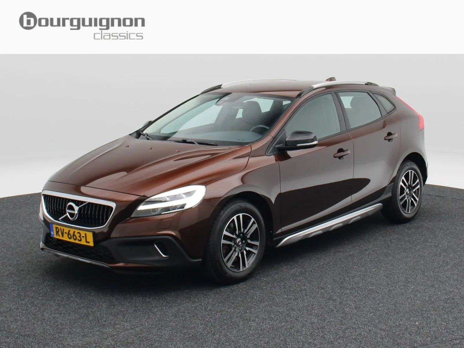 Volvo V40 (2018) — foto 1