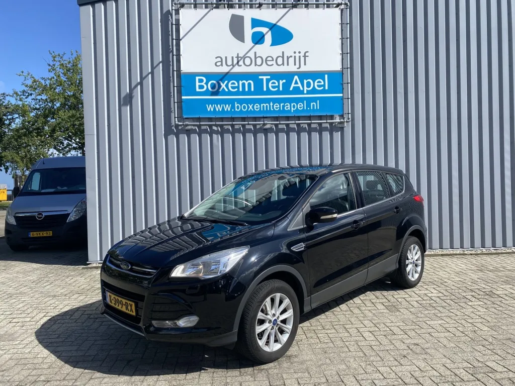 Ford Kuga (2016) — foto 1