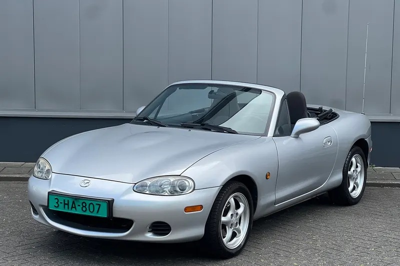 Mazda MX-5 (2001)