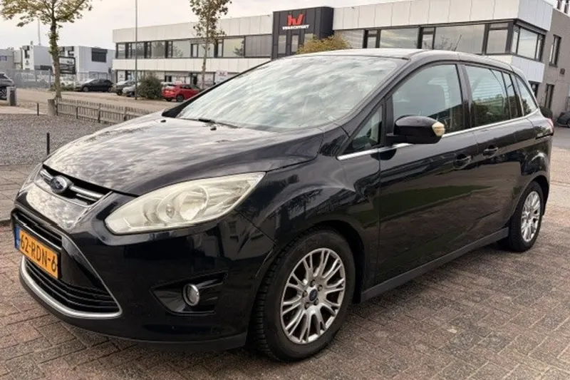 Ford Grand C-Max (2011)