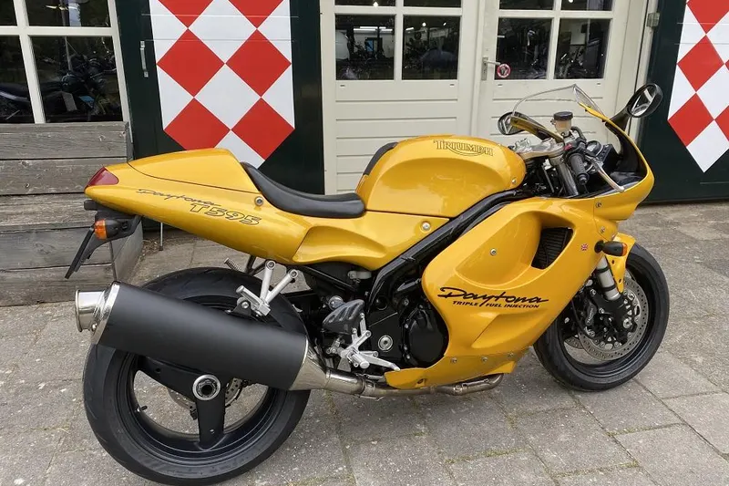 Triumph Daytona T 595 (1997)