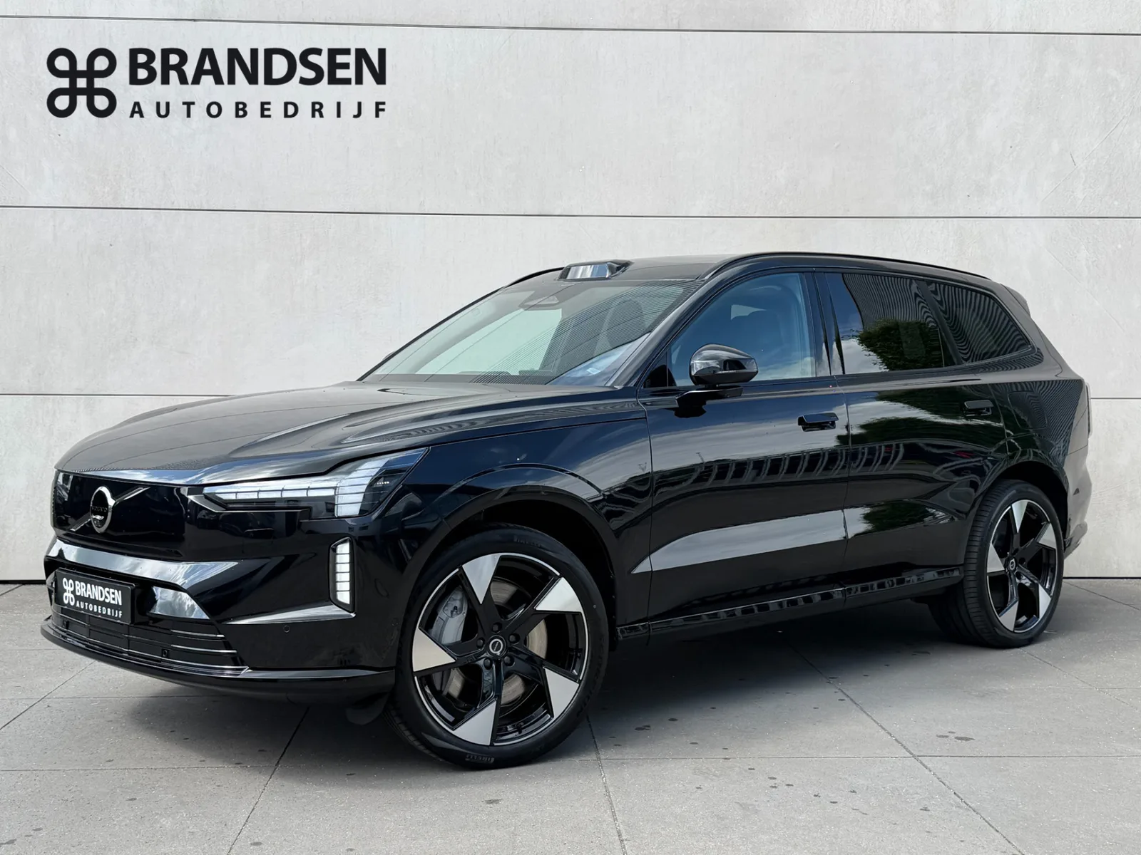 Volvo EX90 (2025) — foto 1