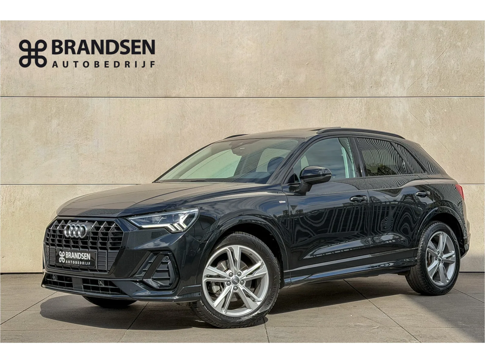 Audi Q3 (2019) — foto 1