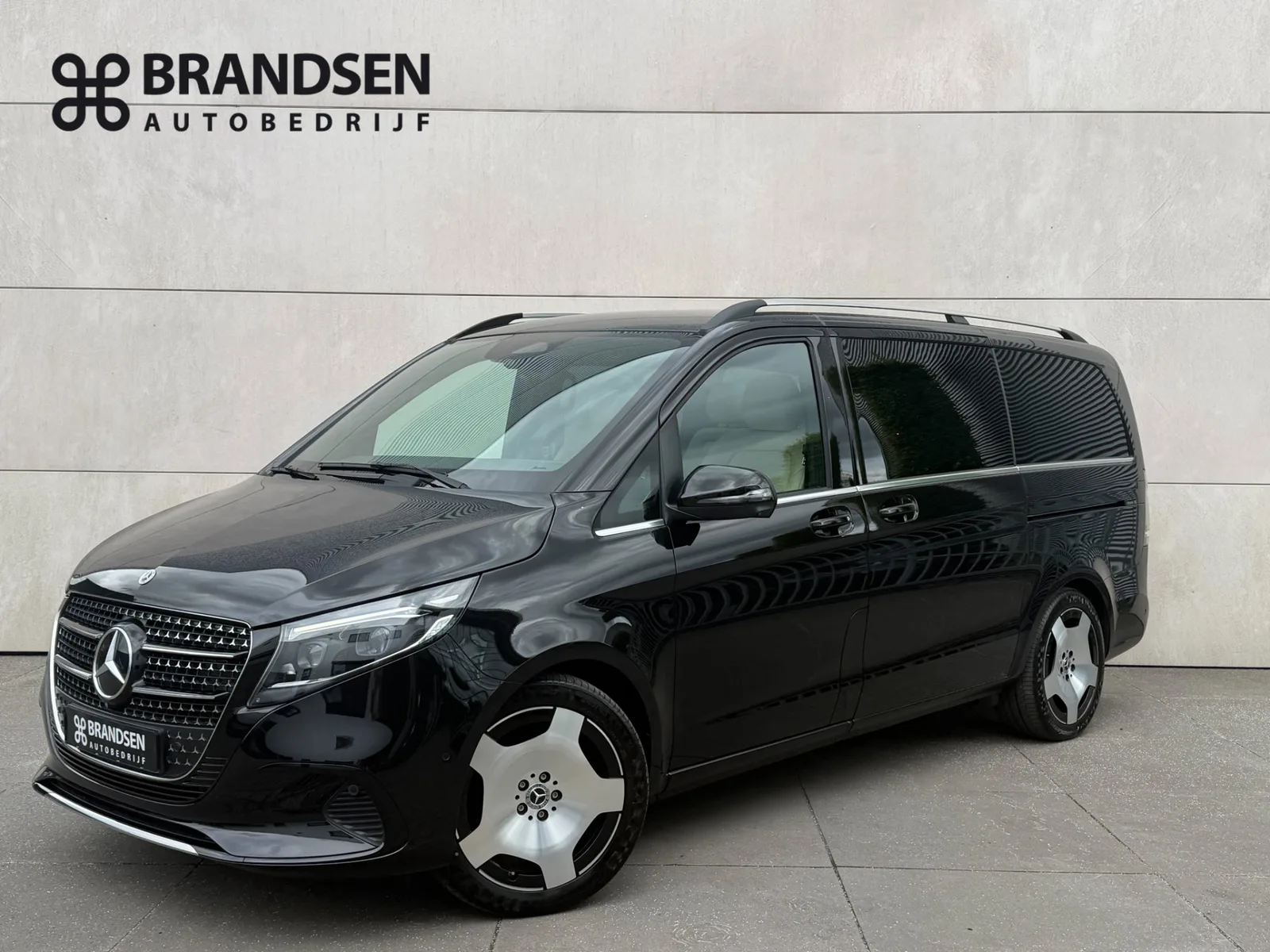 Mercedes-Benz V-Klasse (2025) — foto 1