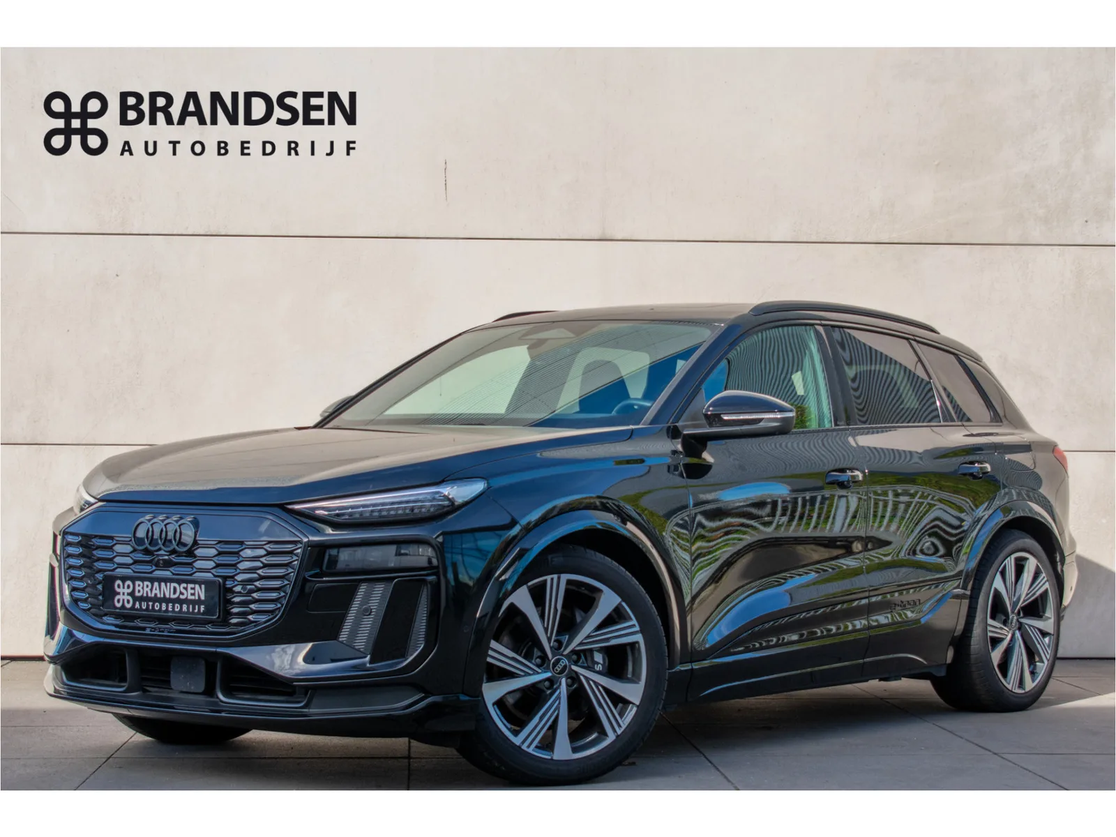 Audi SQ6 e-tron (2024) — foto 1
