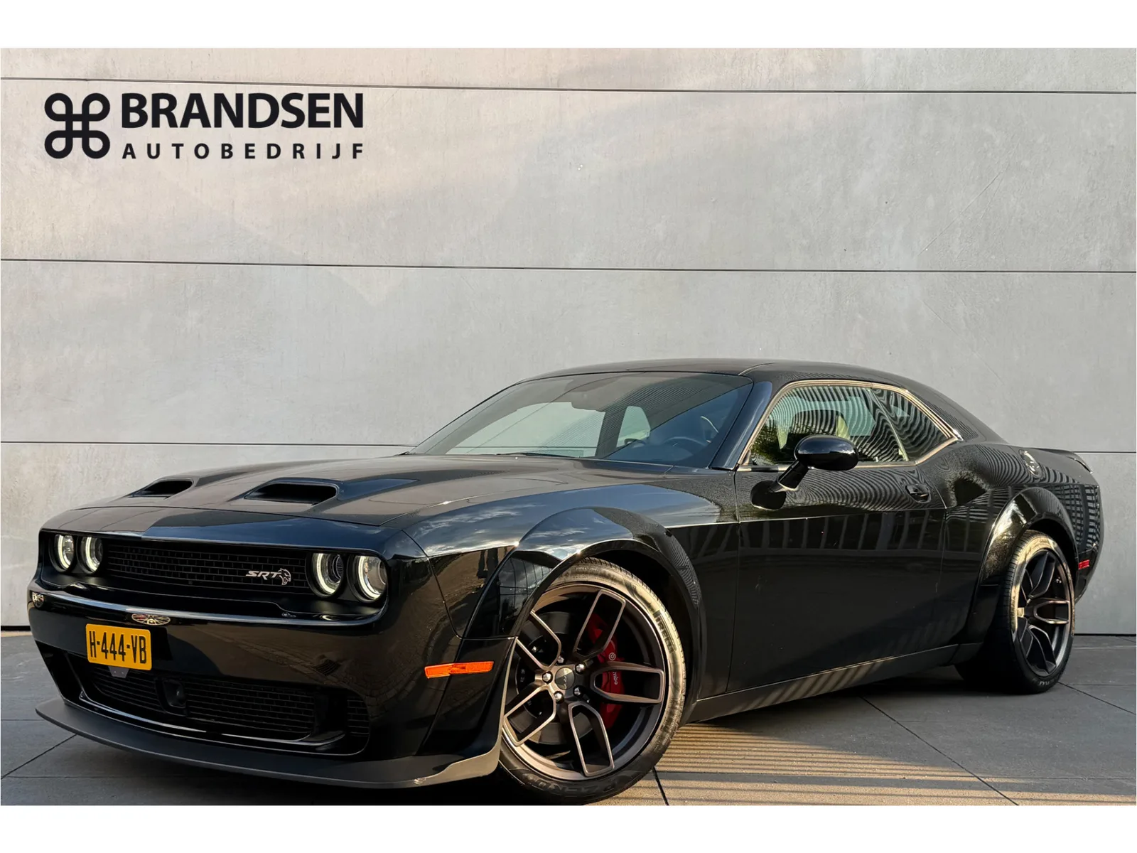 Dodge CHALLENGER SRT HELLCAT WB (2019) — foto 1