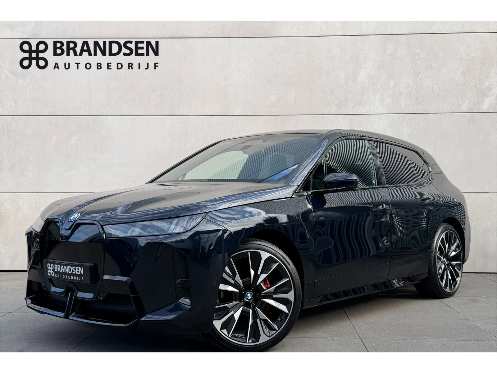 BMW iX (2025) — foto 1