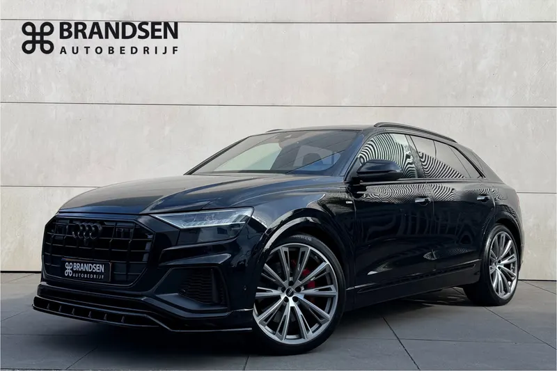 Audi Q8 (2021)