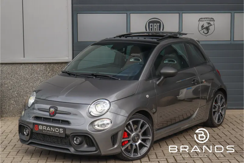 Abarth 695 (2023)
