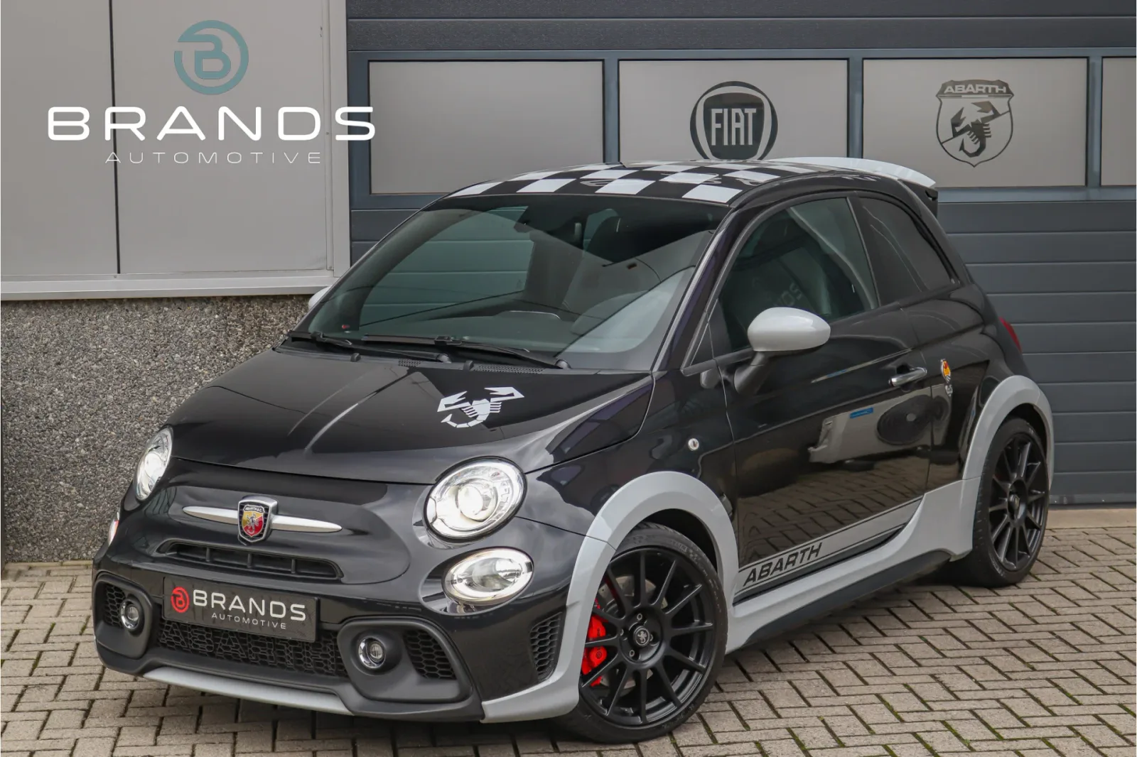 Abarth 695 (2022) — foto 1