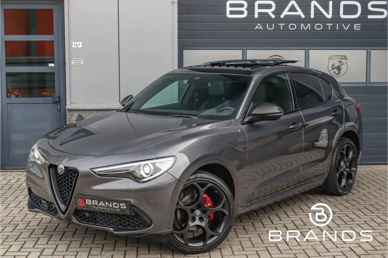 Alfa Romeo Stelvio (2022)