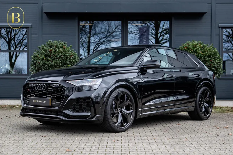 Audi RSQ8 (2022)