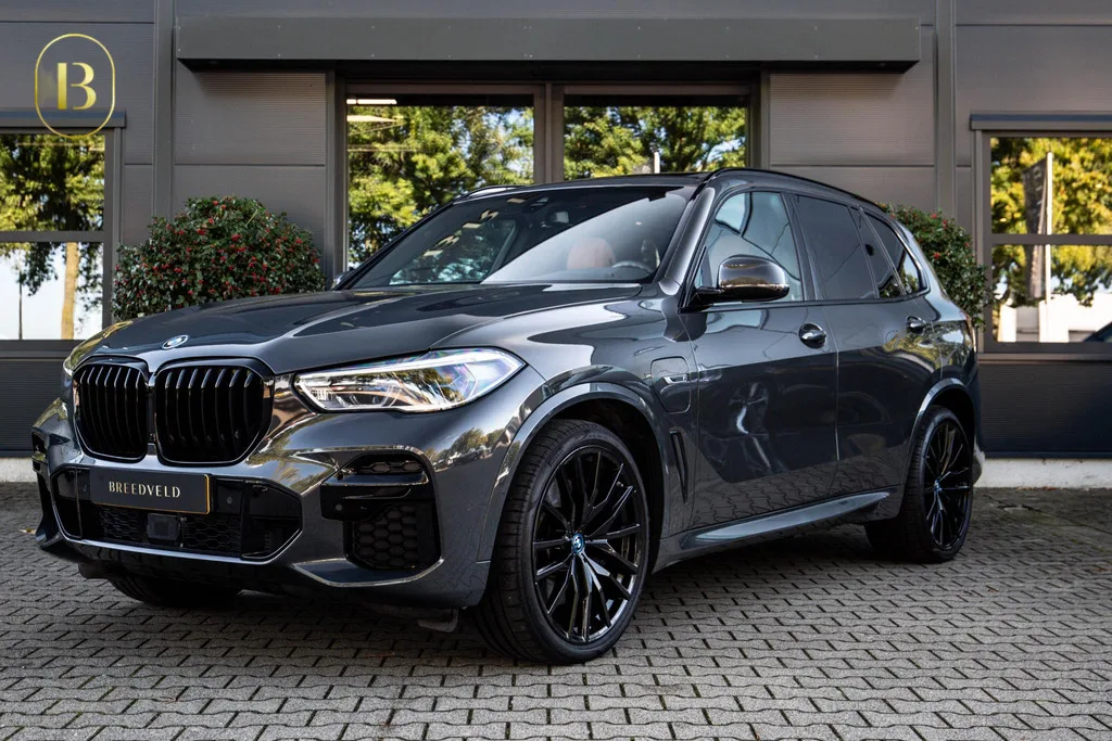 BMW X5 (2022) — foto 1
