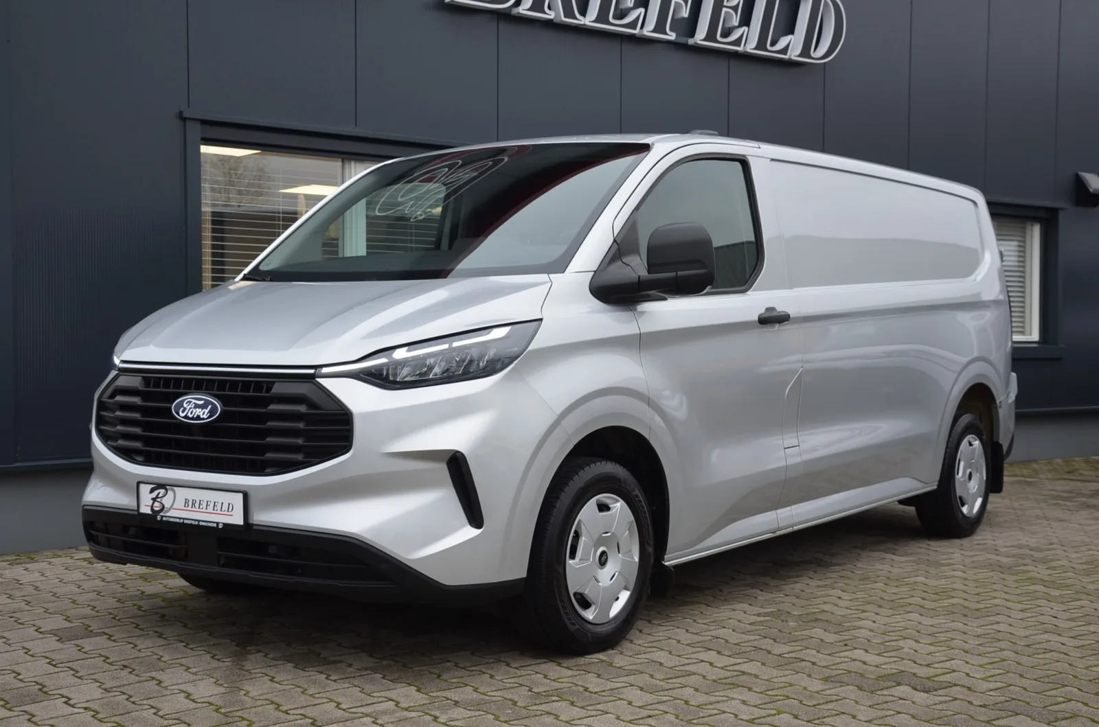 Ford Transit Custom (2024) — foto 1