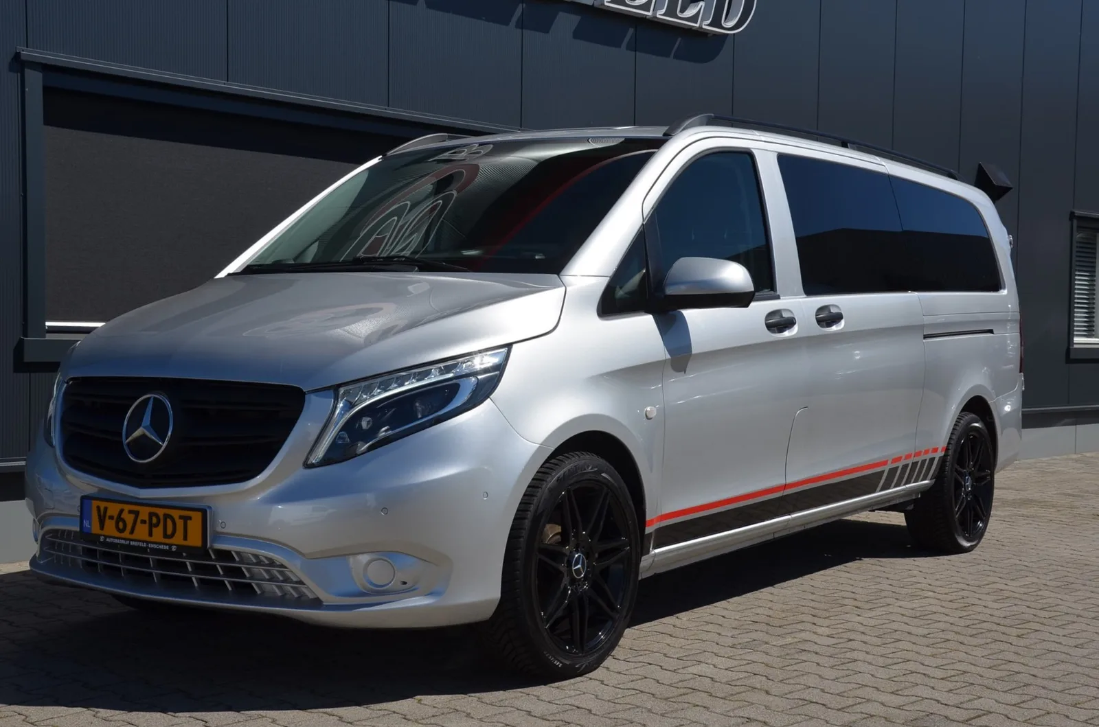 Mercedes-Benz Vito (2024) — foto 1