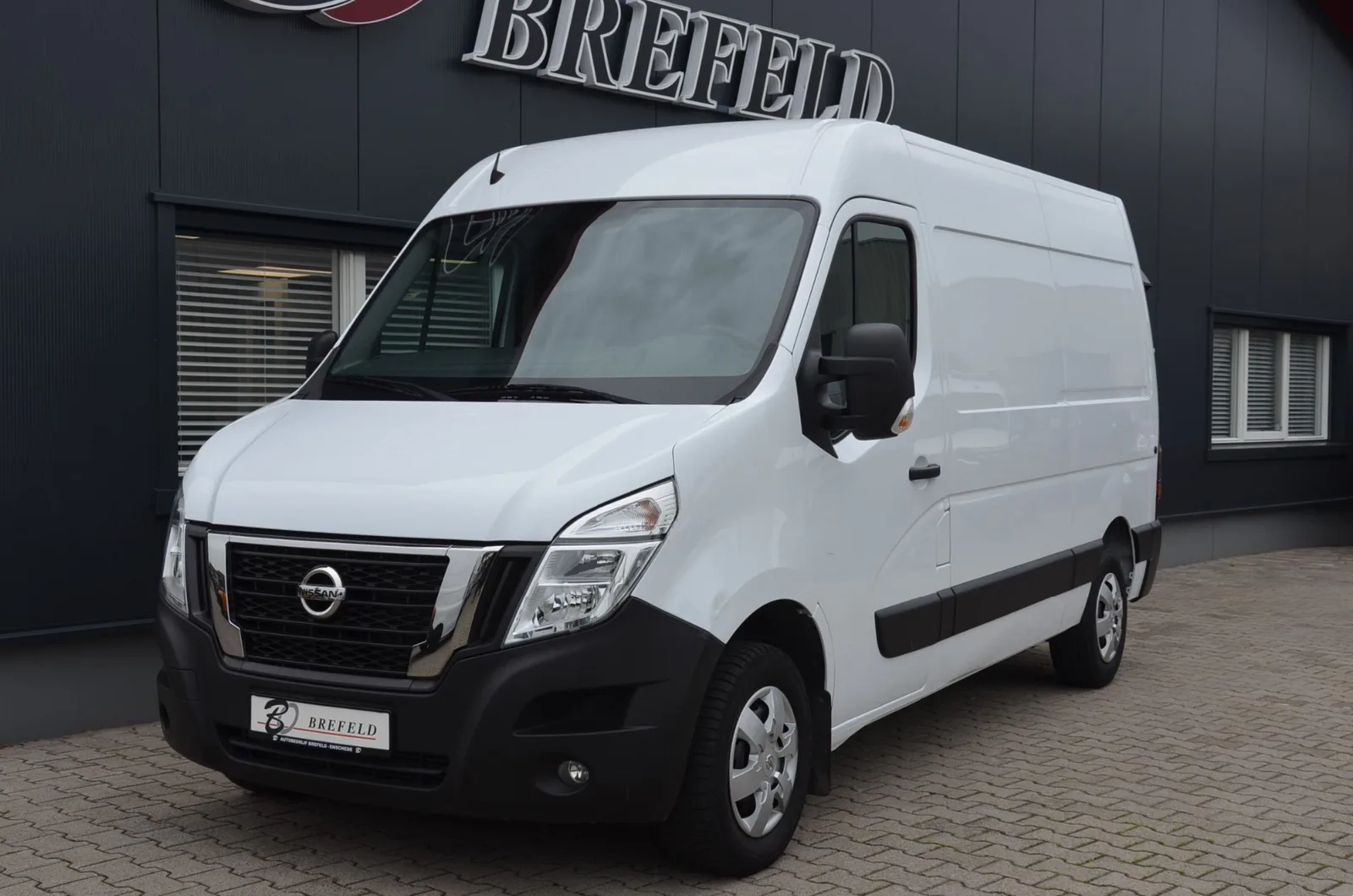 Nissan Interstar (2024) — foto 1