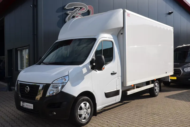 Nissan Interstar (2024)