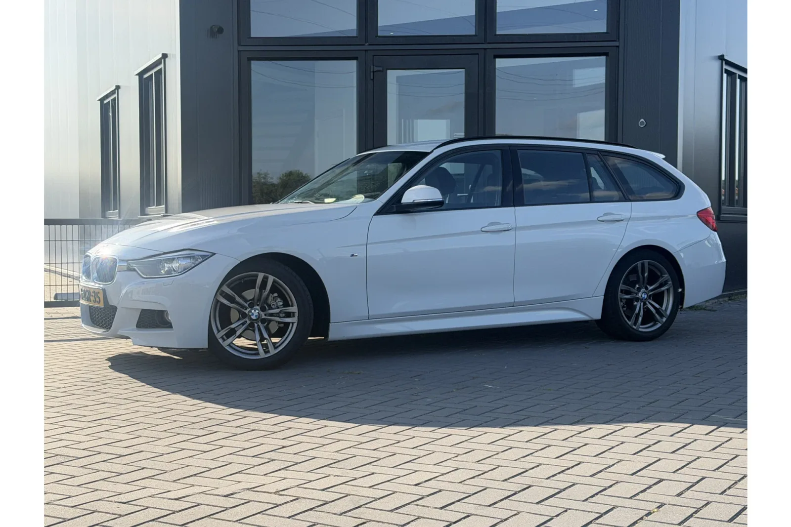 BMW 3-Serie (2014) — foto 1