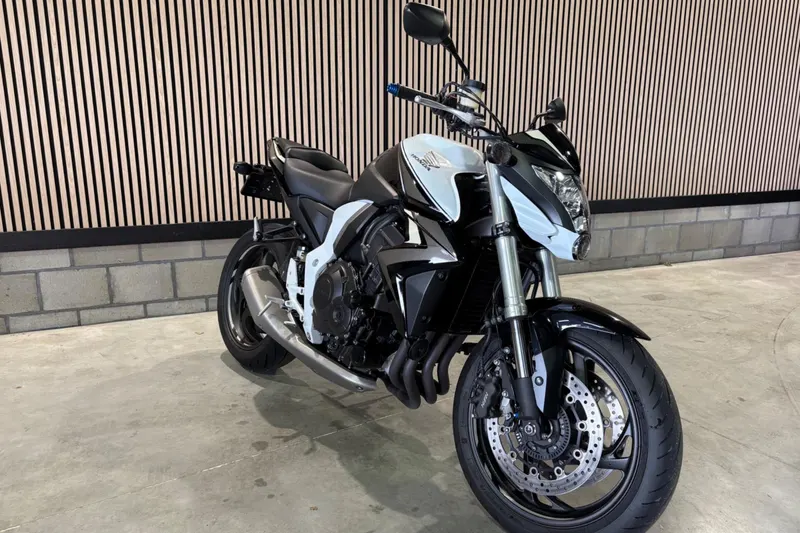 Honda CB1000R (2016)