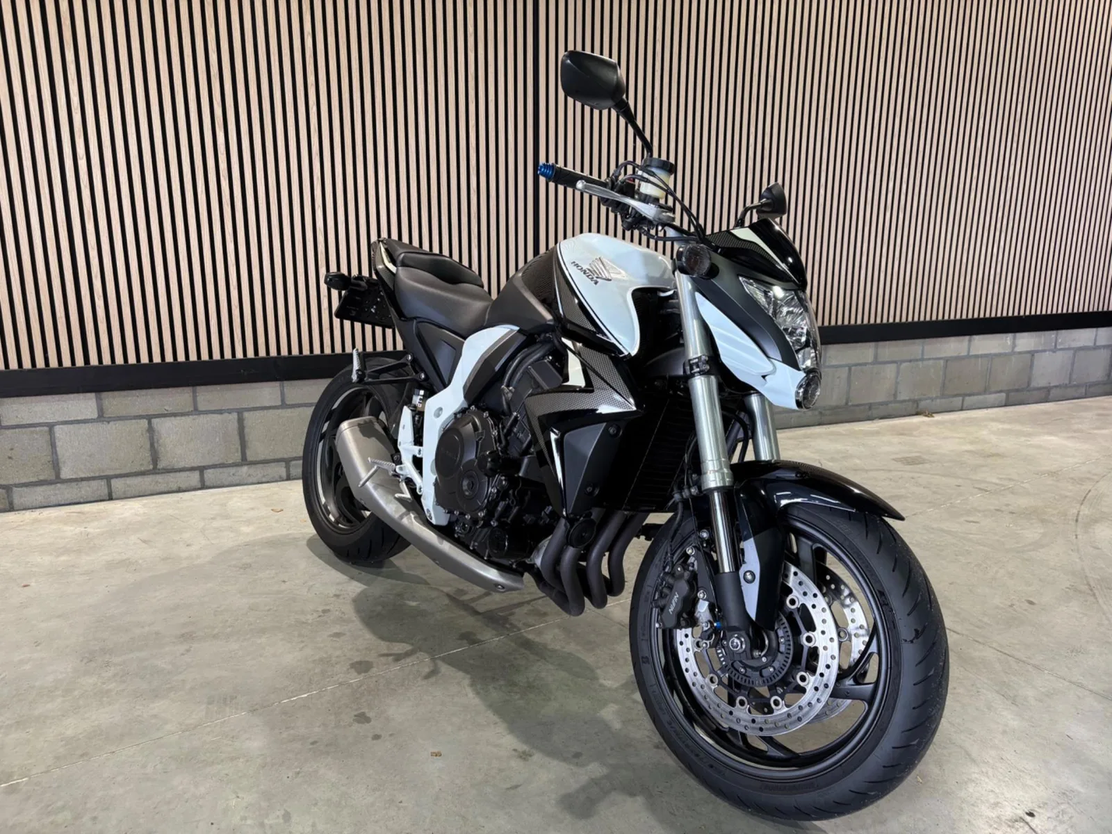 Honda CB1000R (2016) — foto 1