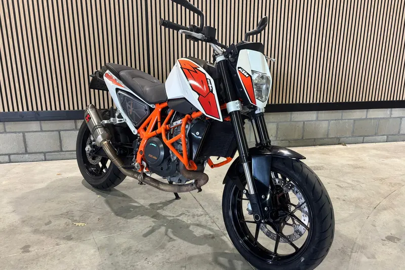 KTM 690 Duke (2016)