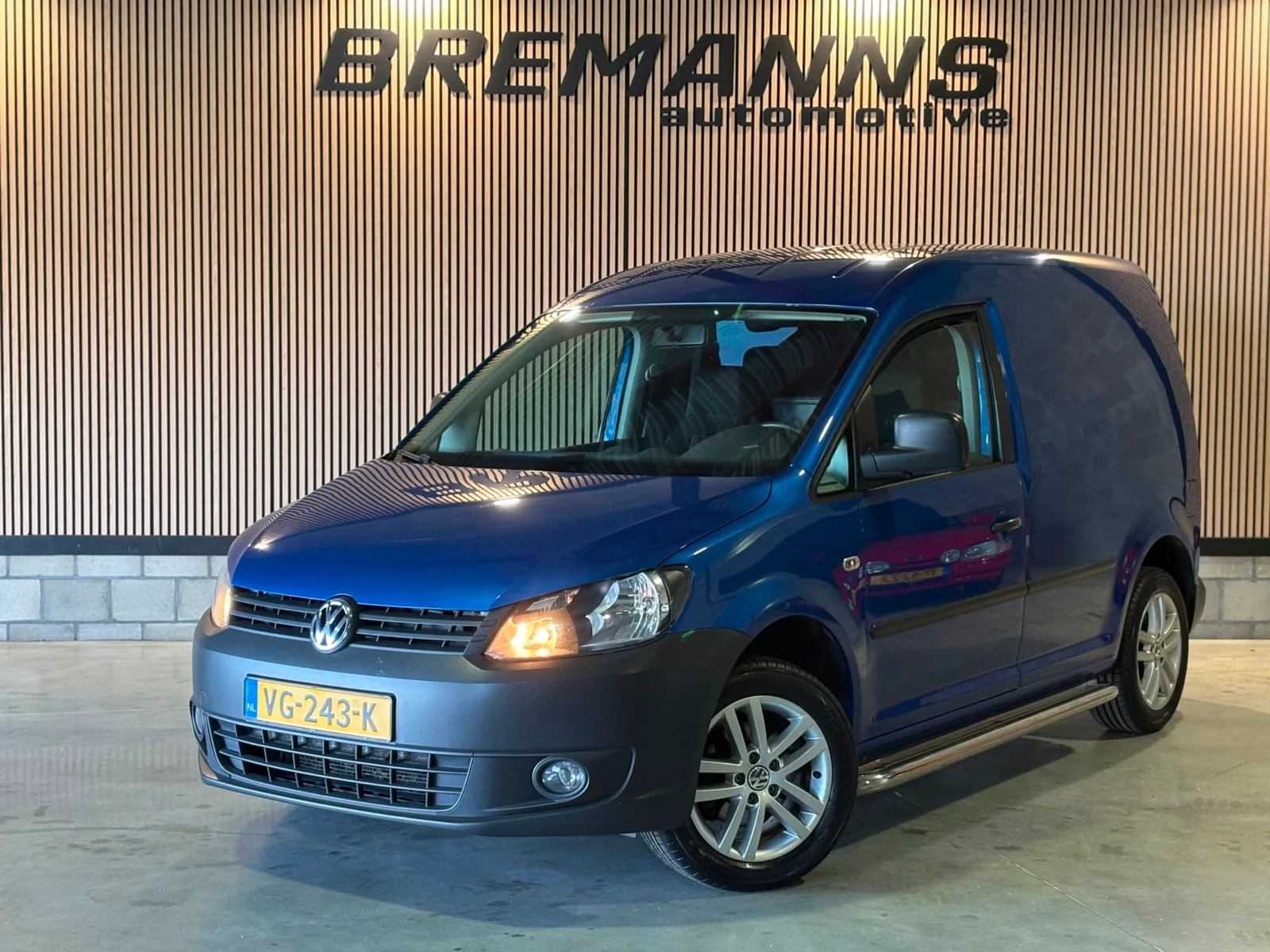 Volkswagen Caddy (2014) — foto 1