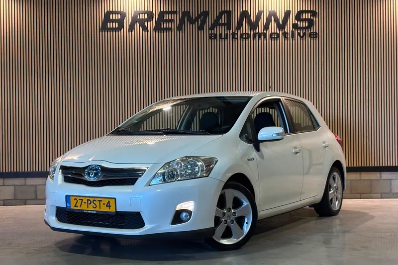 Toyota Auris (2011)