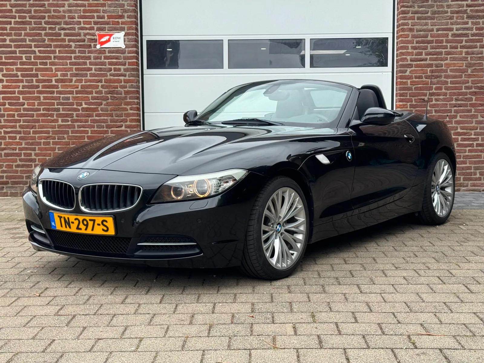 BMW Z4 (2010) — foto 1