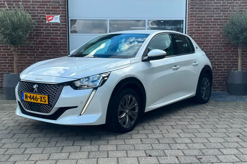 Peugeot e-208 (2020)