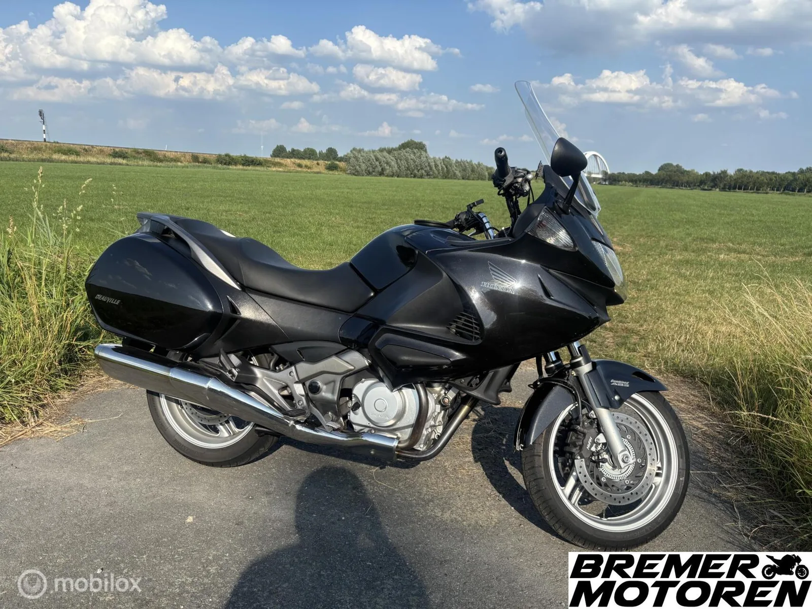 Honda Deauville (2010) — foto 1