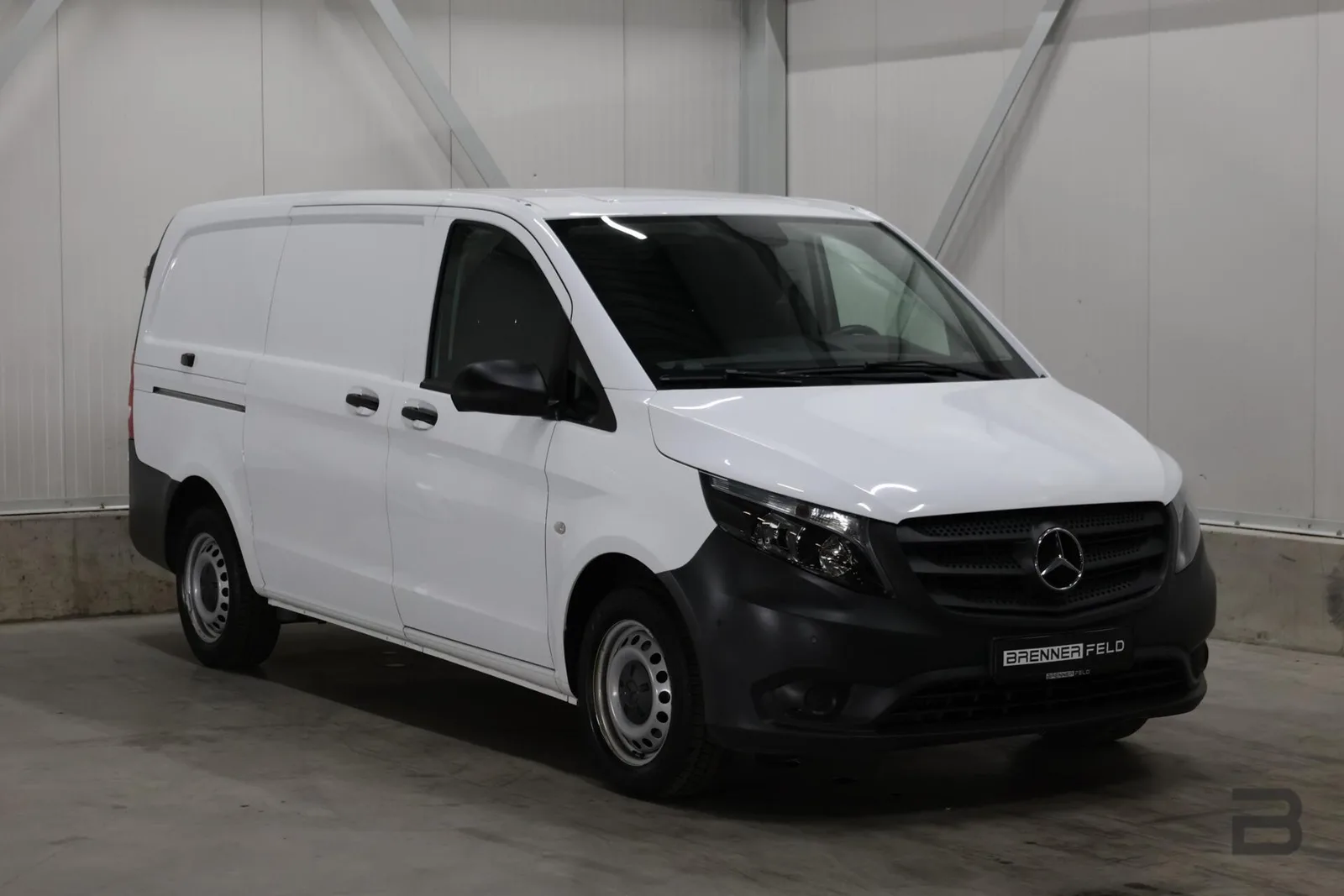 Mercedes-Benz Vito (2023) — foto 1
