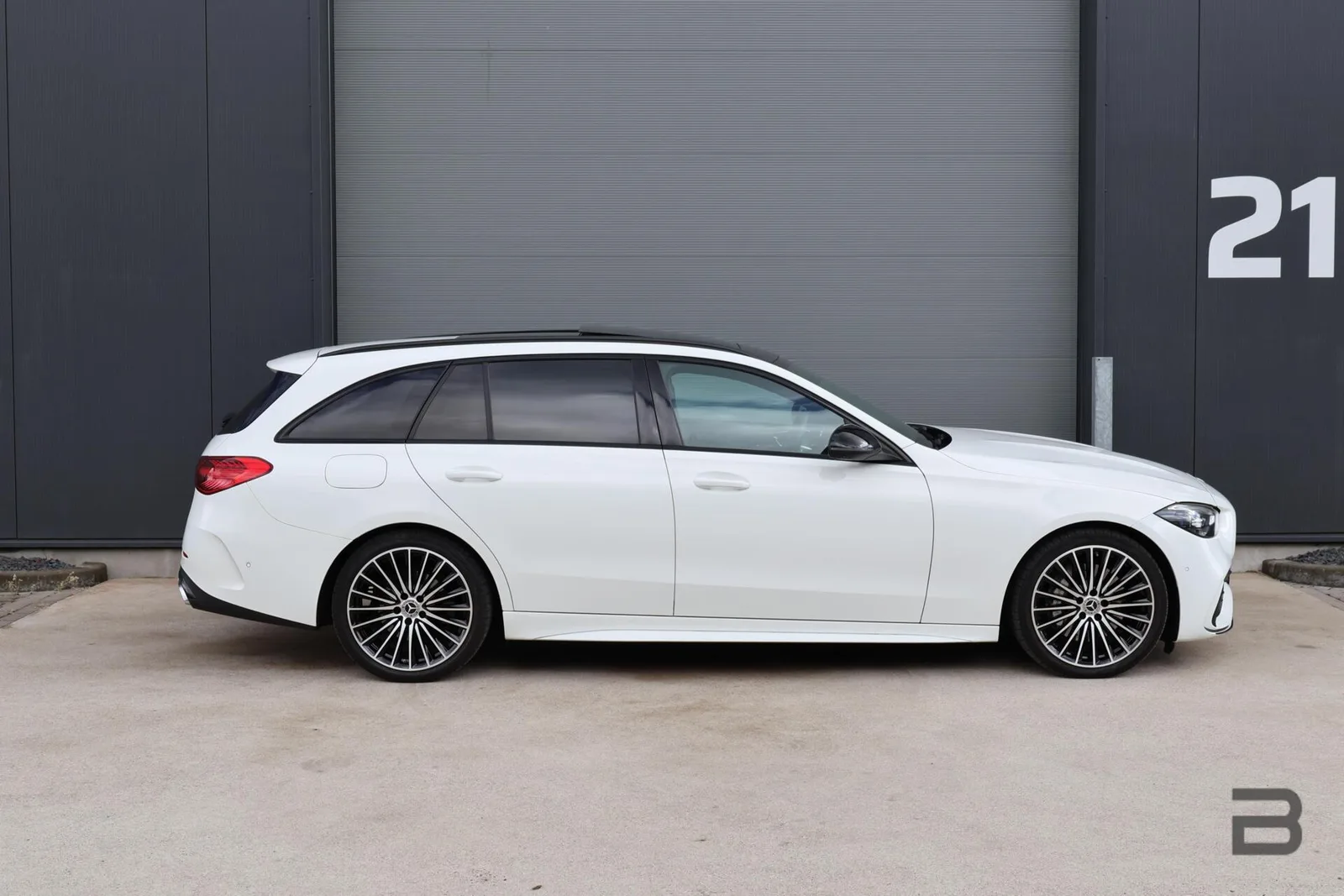 Mercedes-Benz C-Klasse (2025) — foto 1