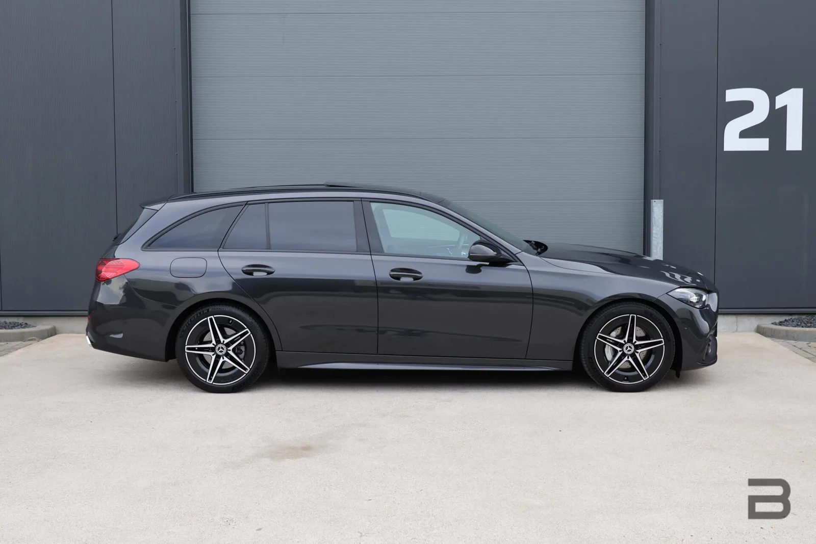 Mercedes-Benz C-Klasse (2024) — foto 1