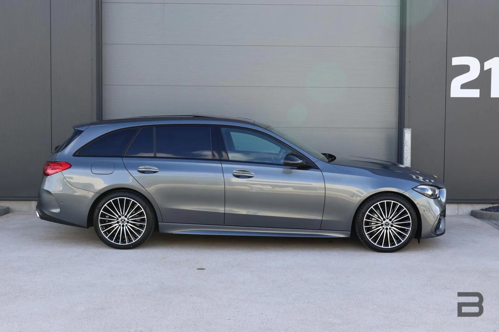 Mercedes-Benz C-Klasse (2024) — foto 1