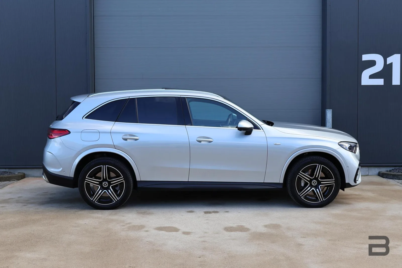Mercedes-Benz GLC-Klasse (2025) — foto 1